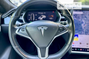 Лифтбек Tesla Model S 2019 в Стрые