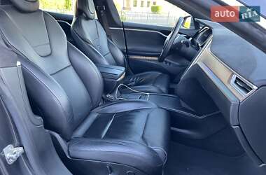 Лифтбек Tesla Model S 2017 в 