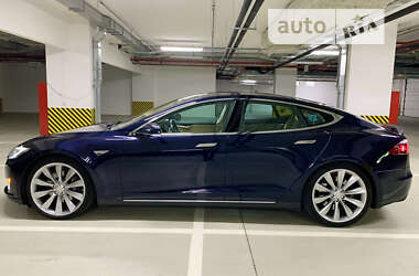 Ліфтбек Tesla Model S 2013 в Києві