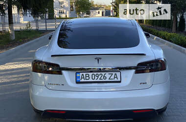 Лифтбек Tesla Model S 2012 в Виннице