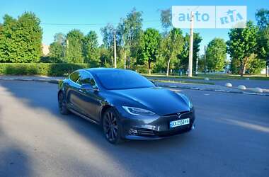 Лифтбек Tesla Model S 2018 в Харькове