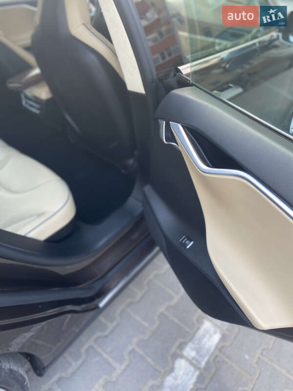 Лифтбек Tesla Model S 2012 в Хмельницком фото 74 Лифтбек Tesla Model S 2012 в Хмельницком