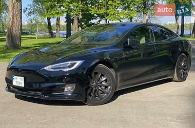Лифтбек Tesla Model S 2018 в Киеве