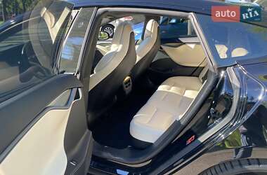 Лифтбек Tesla Model S 2018 в Киеве