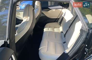 Лифтбек Tesla Model S 2018 в Киеве
