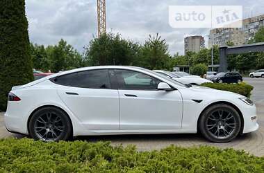 Лифтбек Tesla Model S 2021 в Львове