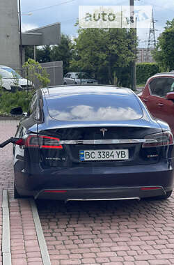 Лифтбек Tesla Model S 2013 в Львове
