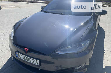 Ліфтбек Tesla Model S 2015 в Виноградові
