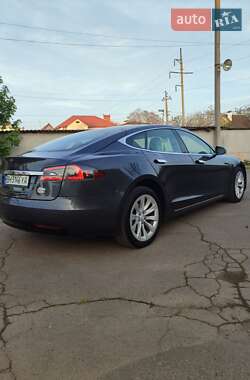 Лифтбек Tesla Model S 2016 в Одессе