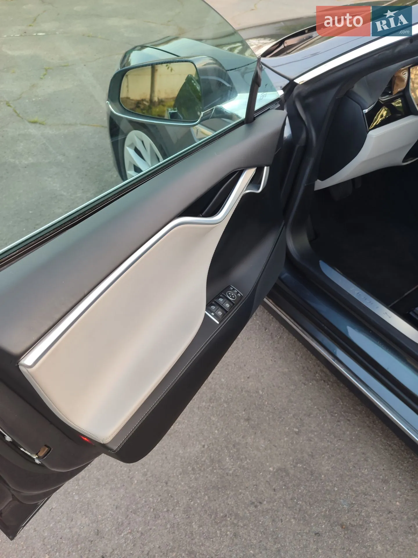 2016 Tesla Model S - мініатюра 28