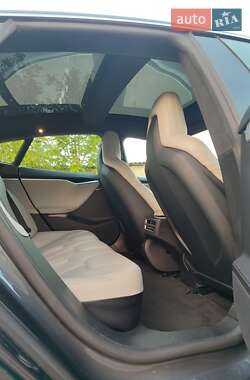 Лифтбек Tesla Model S 2016 в Одессе