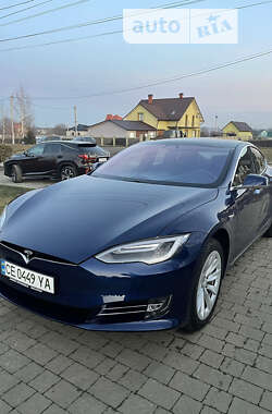 Лифтбек Tesla Model S 2017 в Черновцах