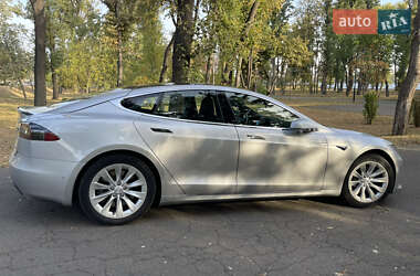 Лифтбек Tesla Model S 2018 в Василькове