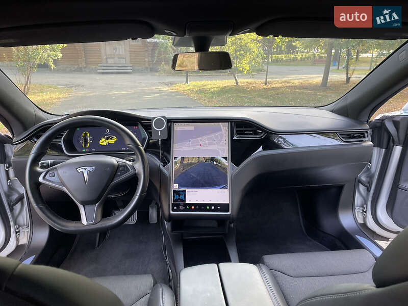 Лифтбек Tesla Model S 2018 в Василькове