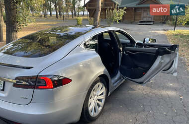Лифтбек Tesla Model S 2018 в Василькове