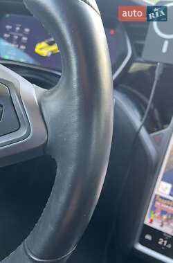 Лифтбек Tesla Model S 2018 в Василькове
