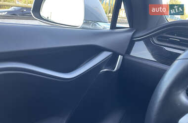 Лифтбек Tesla Model S 2018 в Василькове