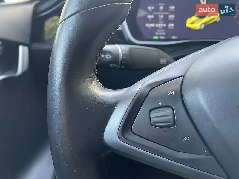 Ліфтбек Tesla Model S 2018 в Василькові