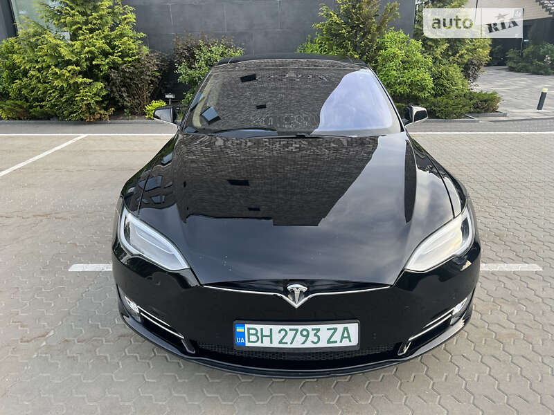 Ліфтбек Tesla Model S 2014 в Києві