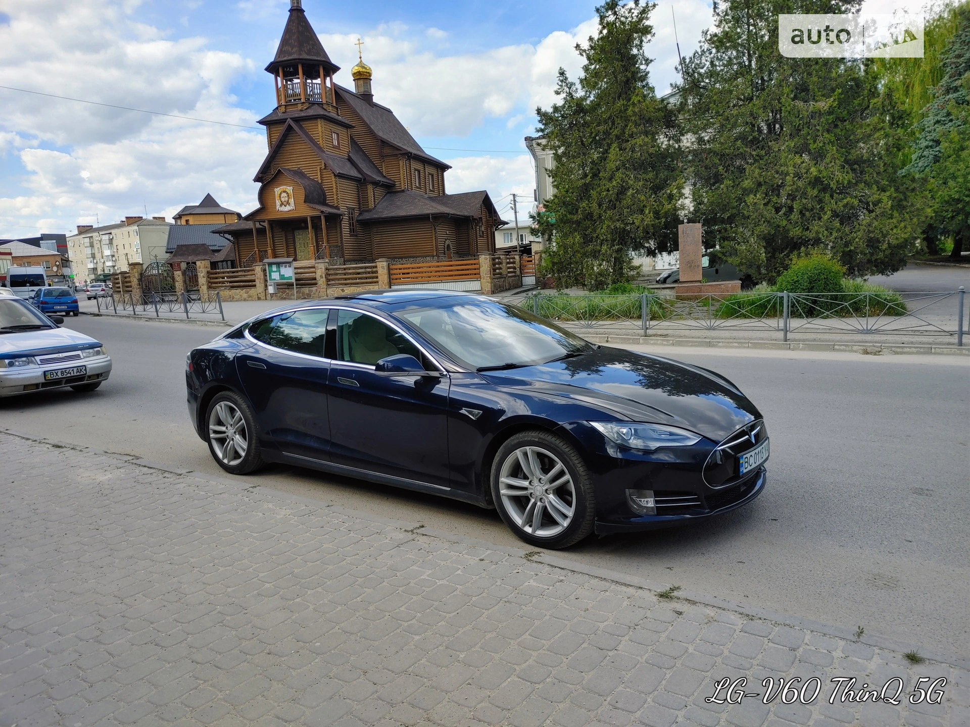 2015 Tesla Model S - мініатюра 9