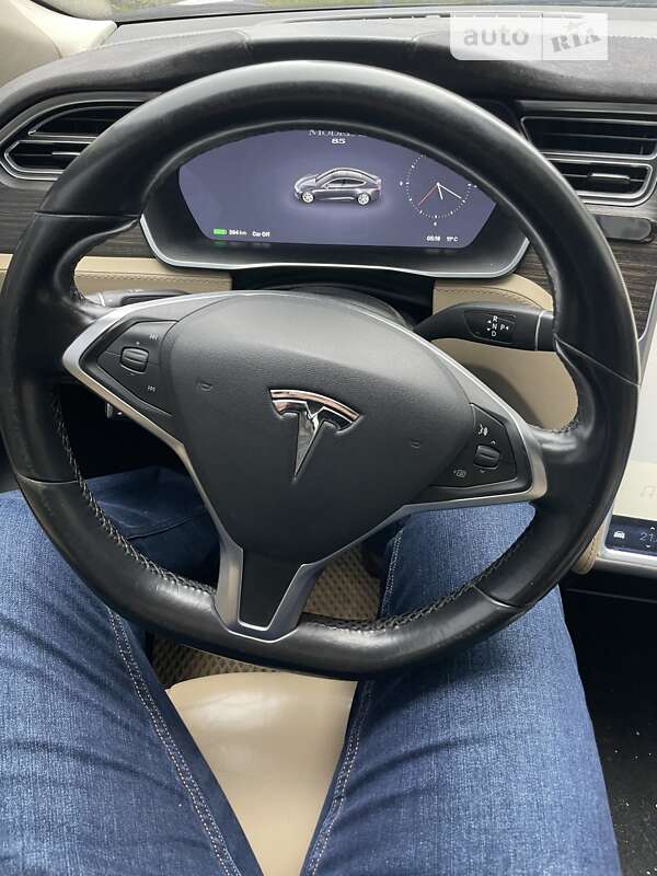 Лифтбек Tesla Model S 2014 в Ивано-Франковске