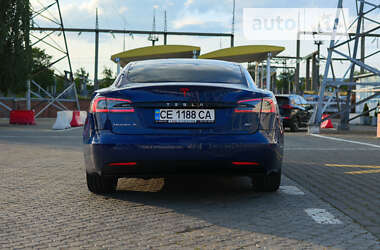 Лифтбек Tesla Model S 2016 в Черновцах