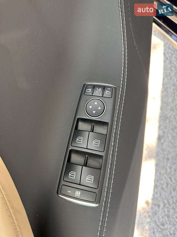 Лифтбек Tesla Model S 2015 в Ивано-Франковске