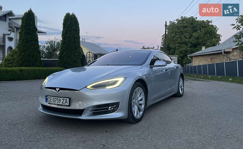 Tesla Model S 2018