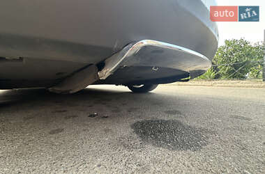 Ліфтбек Tesla Model S 2013 в Києві