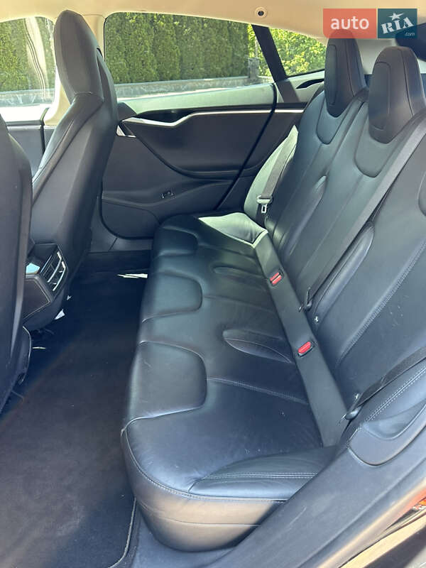 Лифтбек Tesla Model S 2014 в Белой Церкви