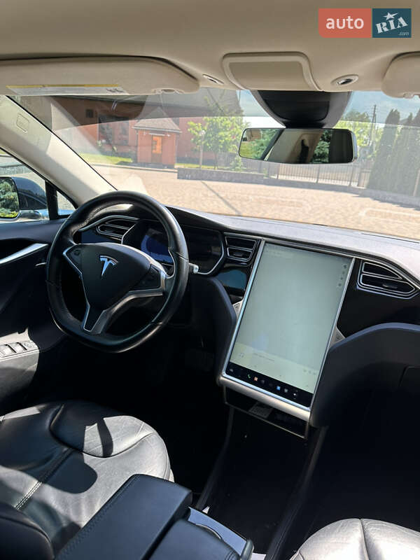 Лифтбек Tesla Model S 2014 в Белой Церкви