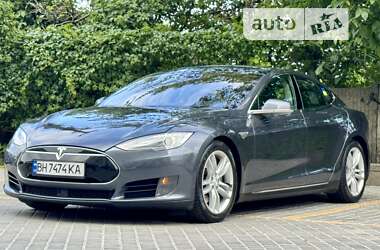 Лифтбек Tesla Model S 2015 в Одессе