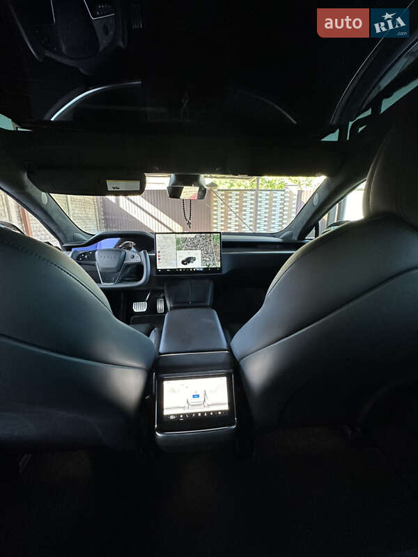 Лифтбек Tesla Model S 2022 в Киеве