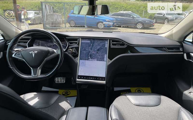Лифтбек Tesla Model S 2014 в Стрые