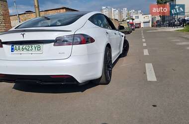 Лифтбек Tesla Model S 2021 в 