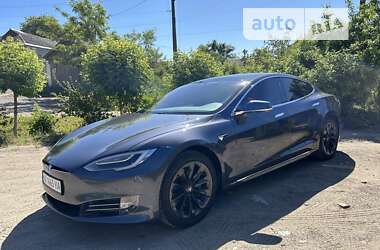 Ліфтбек Tesla Model S 2020 в Полтаві