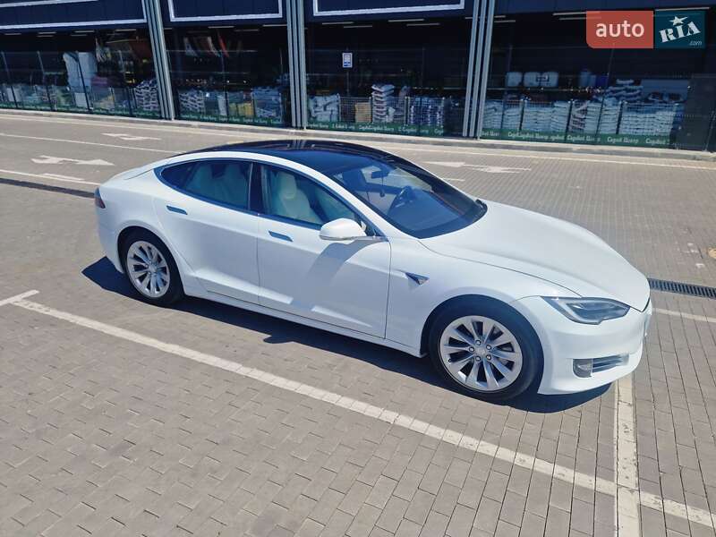 Ліфтбек Tesla Model S 2019 в Первомайську фото 9 Ліфтбек Tesla Model S 2019 в Первомайську