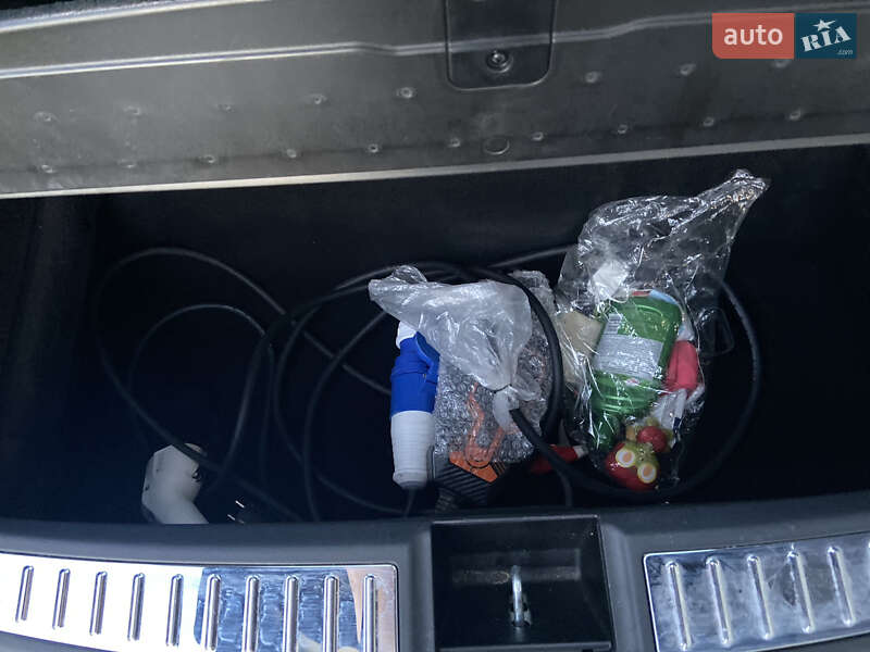 Лифтбек Tesla Model S 2012 в Хмельницком фото 59 Лифтбек Tesla Model S 2012 в Хмельницком