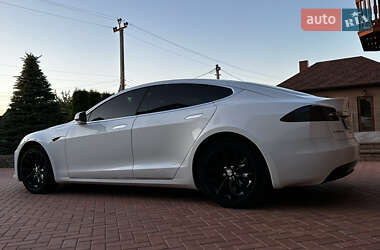Ліфтбек Tesla Model S 2018 в 