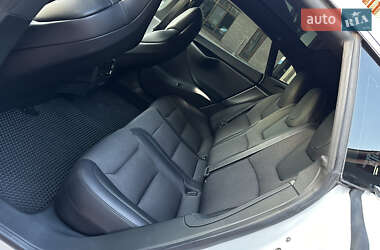 Ліфтбек Tesla Model S 2018 в 