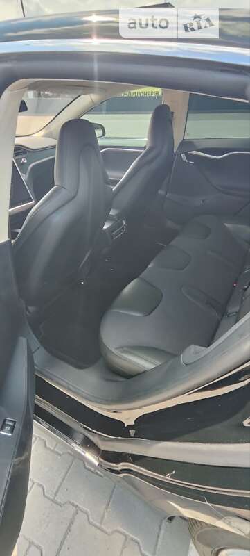 Лифтбек Tesla Model S 2013 в Киеве