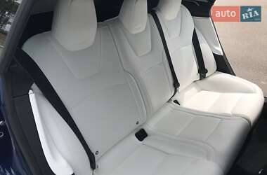 Ліфтбек Tesla Model S 2017 в Києві
