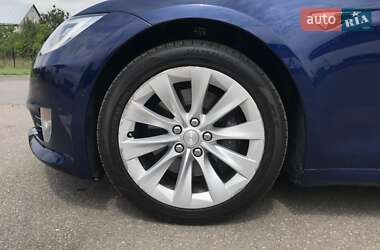 Лифтбек Tesla Model S 2017 в 
