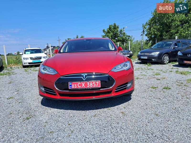 Лифтбек Tesla Model S 2014 в Ровно
