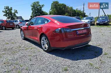 Лифтбек Tesla Model S 2014 в 