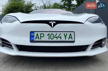 Ліфтбек Tesla Model S 2017 в Запоріжжі
