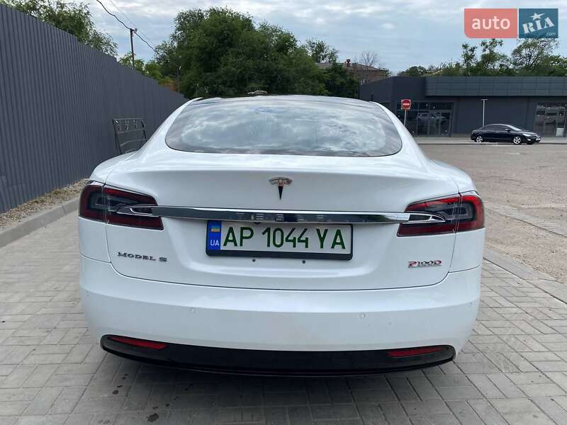 Ліфтбек Tesla Model S 2017 в Запоріжжі