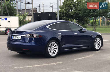 Лифтбек Tesla Model S 2017 в 