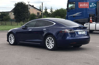Лифтбек Tesla Model S 2017 в 