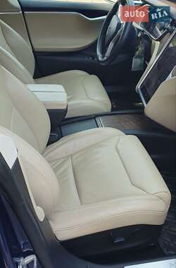 Лифтбек Tesla Model S 2017 в Киеве